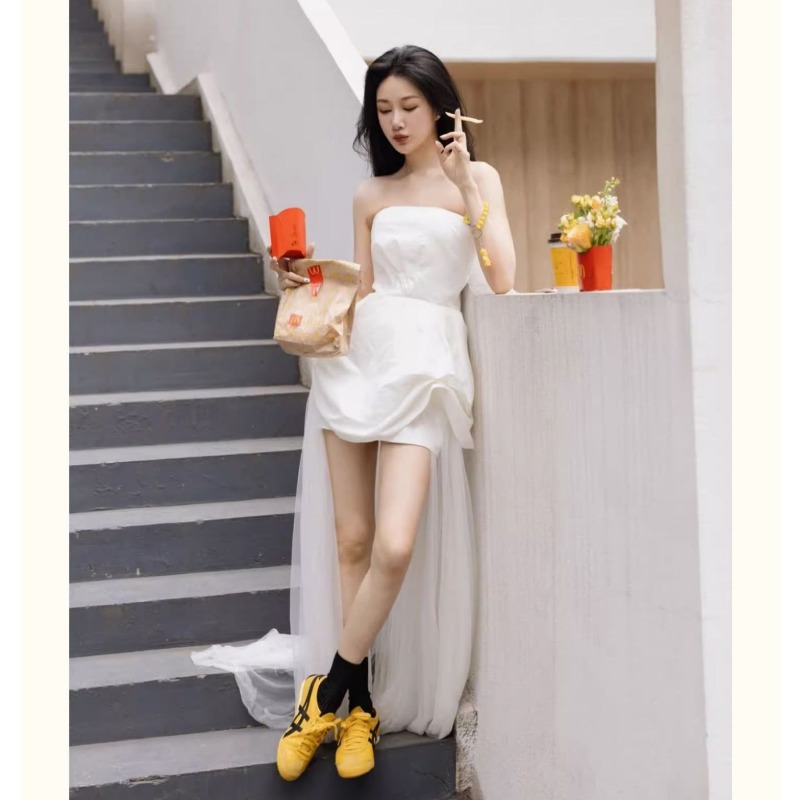 French White Strapless Morning - Photography Natural Lighting ulasan dan harga